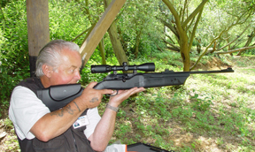CO2 powered Umarex 850 Airmagnum