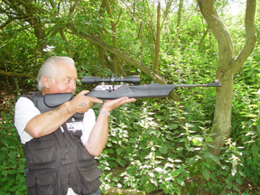 CO2 powered Umarex 850 Airmagnum