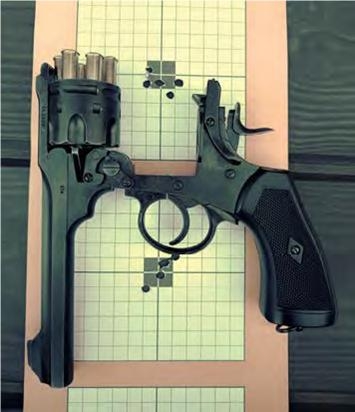 Webley Replica Airsoft Revolver - as Outdoor
