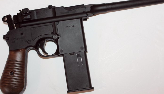 Broomhandle Mauser airsoft pistol
