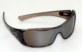 Oakley’s shooting glasses - image {image:count}