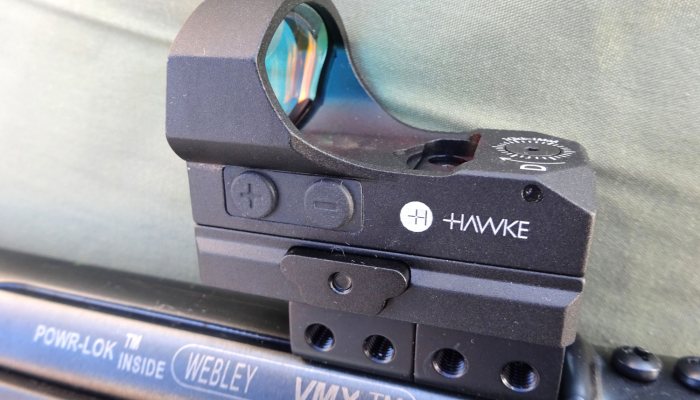 Hawke Reflex Circle Dot 1x30 Wide View - image {image:count}