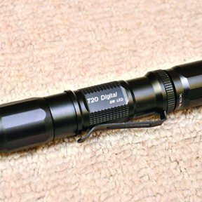 Deben Olight T20 Torch - image {image:count}