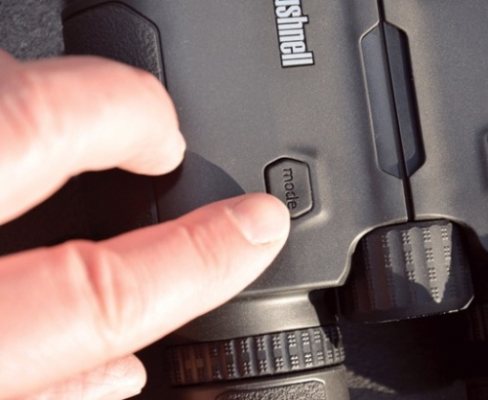 Bushnell 10x42 Fusion 1 Mile ARC Range-Finding Binoculars - image {image:count}