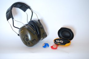 CENS Hunter Electronic Ear Defenders - image {image:count}