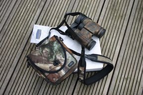 Kahles 8X32 binocular - image {image:count}
