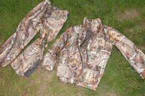 Deben Hurricane Camouflaged Trousers and Jacket - image {image:count}