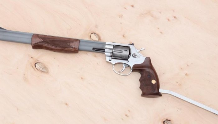 Alfa Carbine Long Barrelled Revolver - image {image:count}