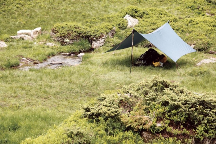 Simple tarp shelter 2025