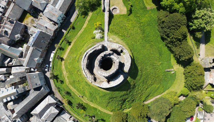 Launceston Castle - image {image:count}