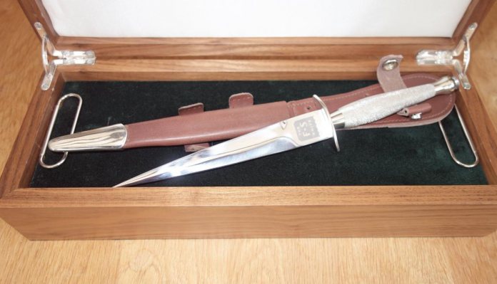 Fairbairn- Sykes Commando Knife