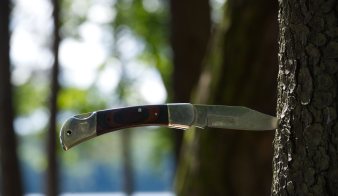 Knife seller licensing plan ‘doomed to failure’