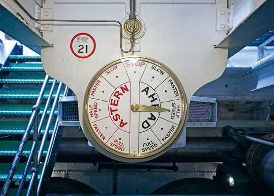 HMS Warrior - image {image:count}