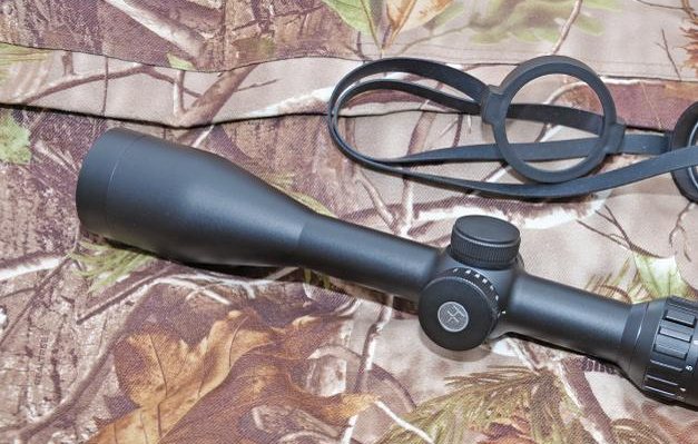 Hawke Vantage SF 3-12X44 Half Mil Dot MC