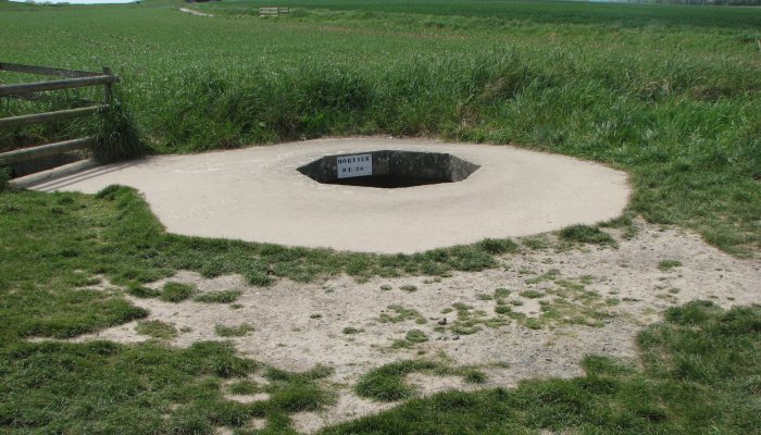 Les Longues Battery - image {image:count}