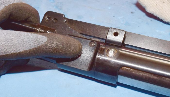 FITTING A NEW AIR RIFLE SPRING - image {image:count}