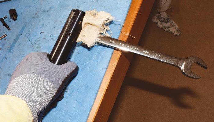 FITTING A NEW AIR RIFLE SPRING - image {image:count}