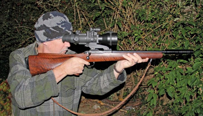 Pulsar Phantom 4 x 60 MD - image {image:count}