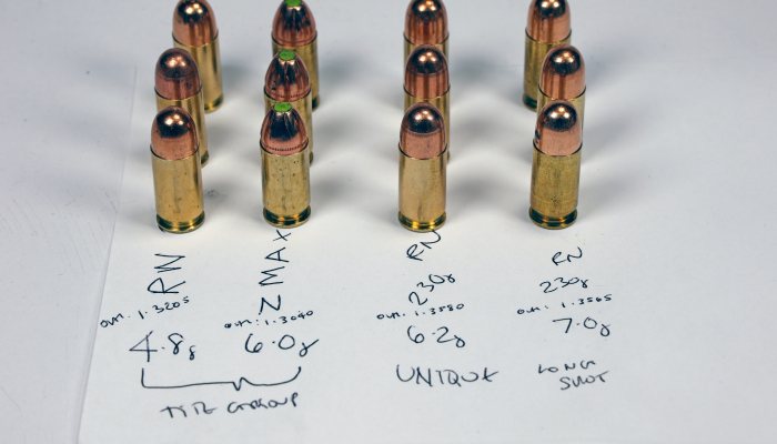 De Lisle .45 ACP Reproduction - image {image:count}