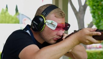 Shooting glasses demystified - comfort, fogging and why they affect hearing protection too