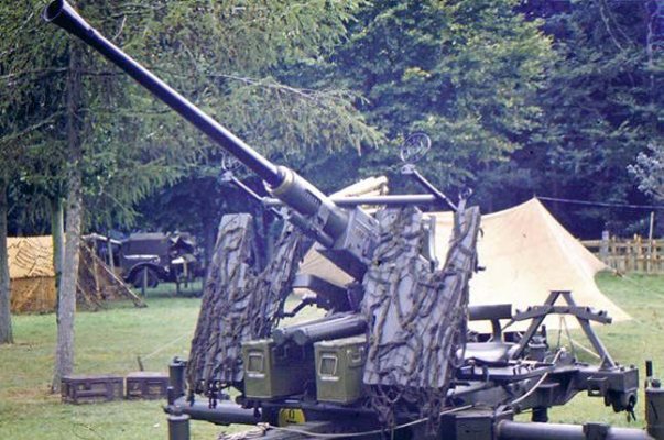 Anti Aircaft Gun - image {image:count}