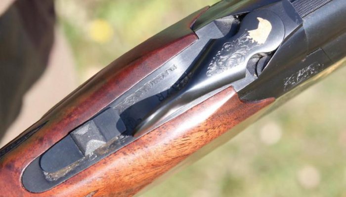 Browning 725 Black Hunter - image {image:count}