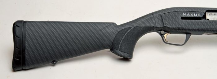 Browning Maxus Black Carbon Fibre - image {image:count}