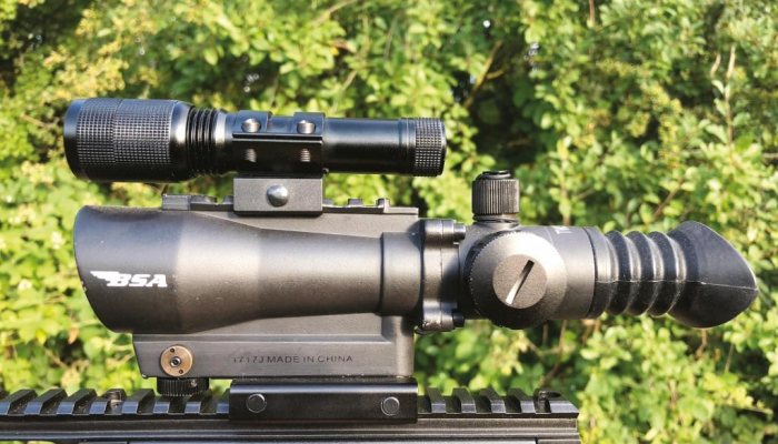 BSA TW30RDLL Tactical Weapon Red Dot Laser Sight - image {image:count}