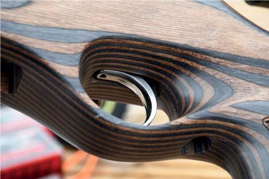 CZ457 Thumbhole Laminate - image {image:count}