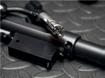 CZ457 Thumbhole Laminate - image {image:count}