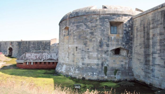 Hurst Castle - image {image:count}