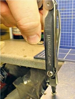 Leatherman Curl Multi tool - image {image:count}