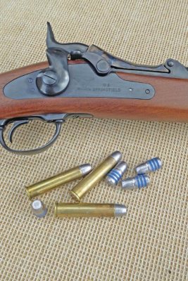 Pedersoli Trapdoor Springfield Carbine - image {image:count}