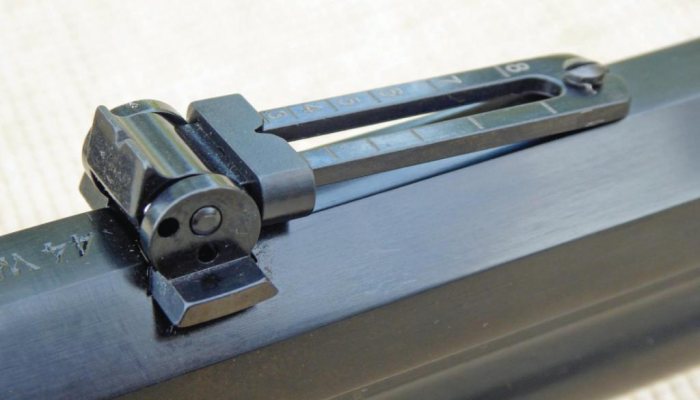 Uberti Henry - image {image:count}