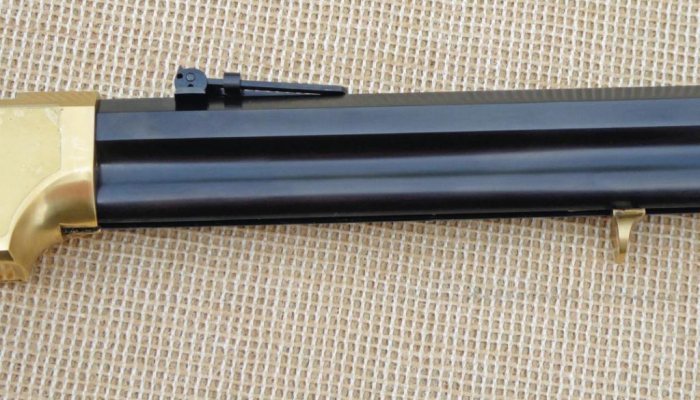 Uberti Henry - image {image:count}