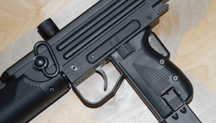 Walther Uzi - image {image:count}