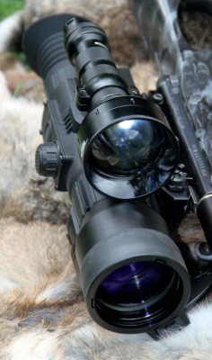 Yukon Sightline N470S NV Sight - image {image:count}