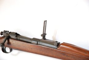 Springfield 1903 A4 rifle - image {image:count}