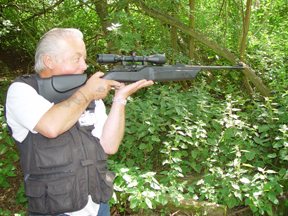 CO2 powered Umarex 850 Airmagnum - image {image:count}