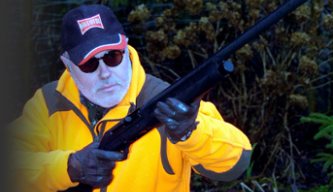 ES100 semi auto shotgun