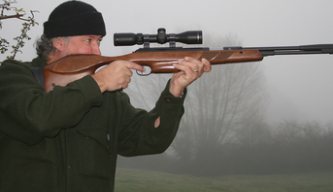 Diana 440 Thumbhole