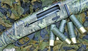 Remington SP10 Magnum shotgun - image {image:count}