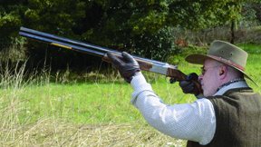 Browning B725 Hunter - image {image:count}