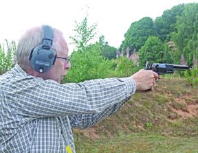 Uberti Reproduction Colt Model Dragoon - image {image:count}
