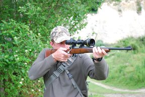 Ruger M77 Hawkeye Compact Magnum - image {image:count}