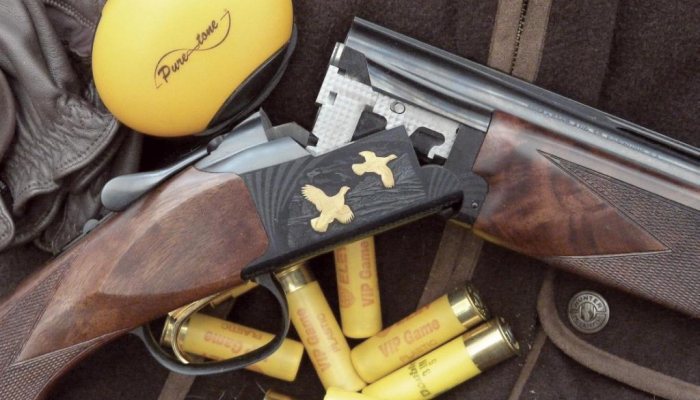 Browning B725 Black & Gold Hunter G1 - - image {image:count}