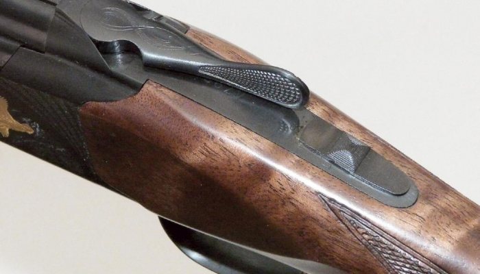 Browning B725 Black & Gold Hunter G1 - - image {image:count}