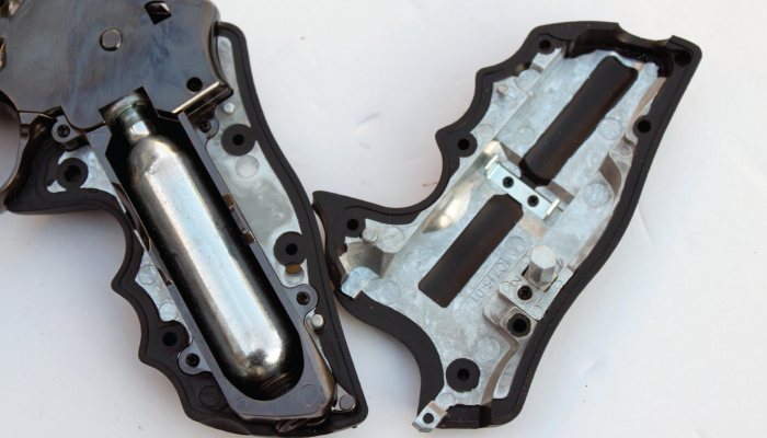 Dan Wesson 715 CO2 revolver - image {image:count}