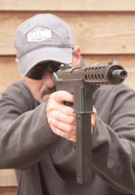 Interdynamic KG-9 - image {image:count}