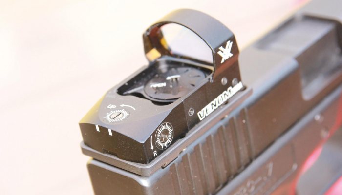 SRC17 Long barrelled pistol - image {image:count}